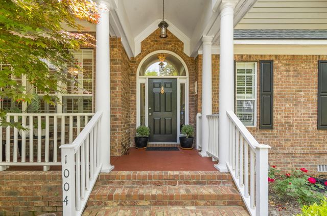 1004 Crooked Oak Road, Summerville, SC 29485