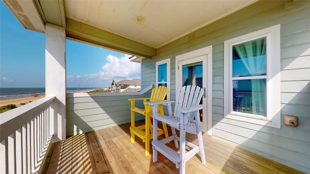 2809 Tradewind Lane, Crystal Beach, TX 77650