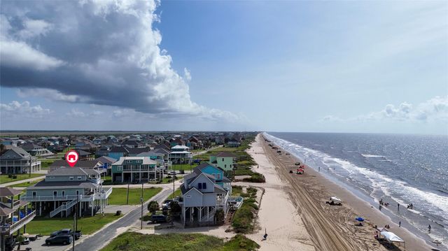 2809 Tradewind Lane, Crystal Beach, TX 77650