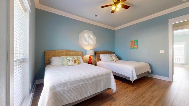 2809 Tradewind Lane, Crystal Beach, TX 77650