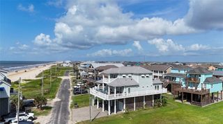 2809 Tradewind Lane, Crystal Beach, TX 77650