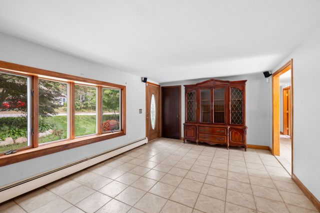 19 Essex Road, Mashpee, MA 02649