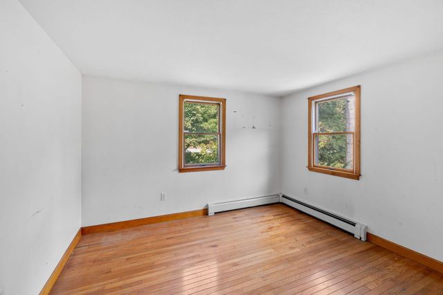 19 Essex Road, Mashpee, MA 02649