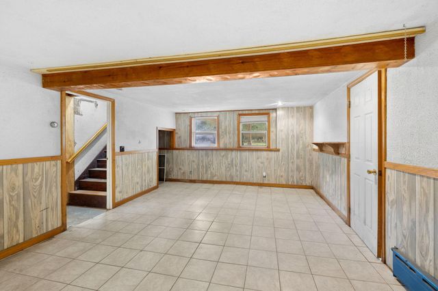 19 Essex Road, Mashpee, MA 02649