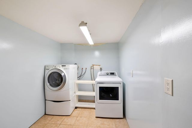19 Essex Road, Mashpee, MA 02649