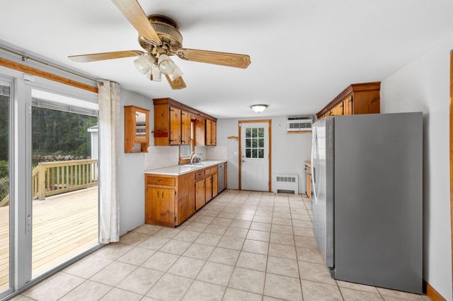 19 Essex Road, Mashpee, MA 02649