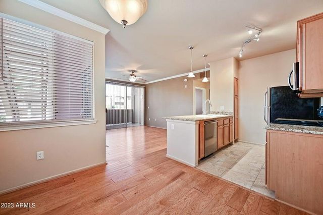 7009 E Acoma Drive 1076, Scottsdale, AZ 85254