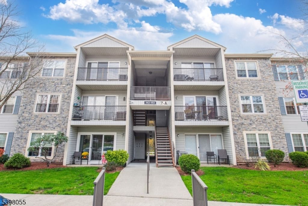 145 Robertson Way, Lincoln Park Boro, NJ 07035