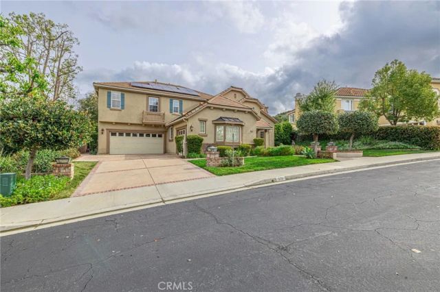 574 Oak Tree Court, Simi Valley, CA 93065