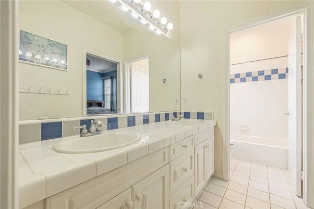 574 Oak Tree Court, Simi Valley, CA 93065