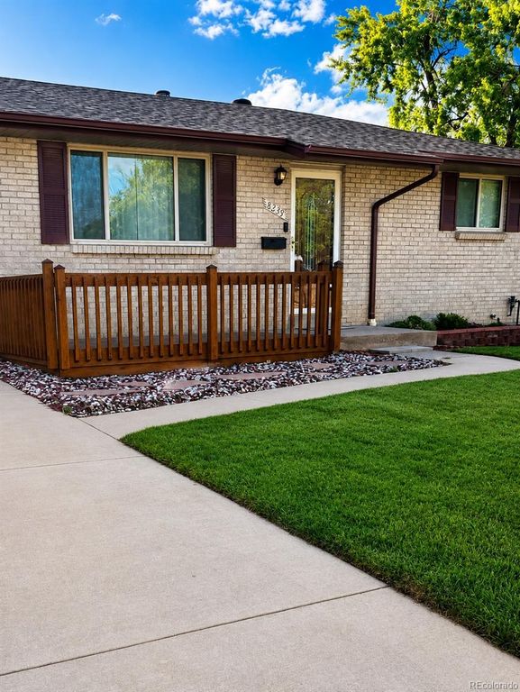 8239 Loretta Drive, Denver, CO 80221