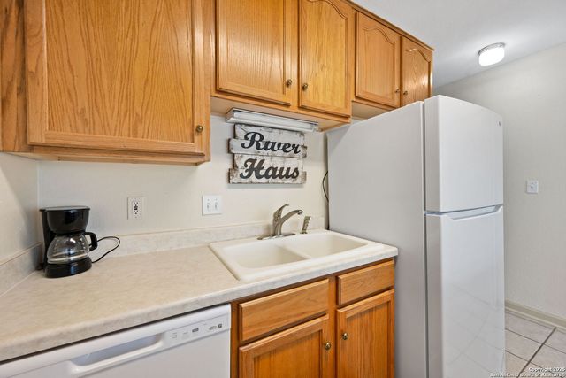 365 S Gilbert # 365, New Braunfels, TX 78130