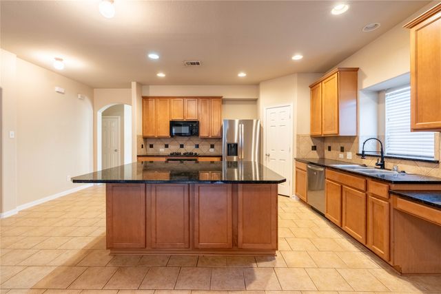 7220 Petersburg Drive, Plano, TX 75074