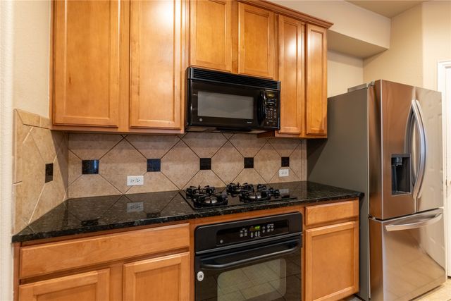 7220 Petersburg Drive, Plano, TX 75074