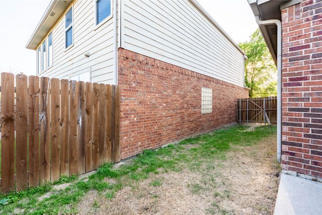 7220 Petersburg Drive, Plano, TX 75074