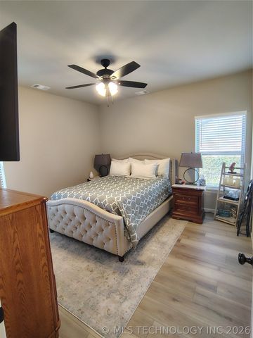 306 N Frisco Street, Catoosa, OK 74015