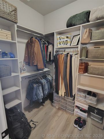 306 N Frisco Street, Catoosa, OK 74015