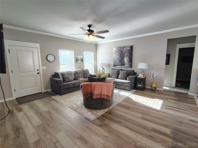 306 N Frisco Street, Catoosa, OK 74015