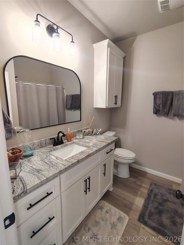 306 N Frisco Street, Catoosa, OK 74015