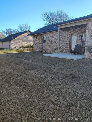306 N Frisco Street, Catoosa, OK 74015