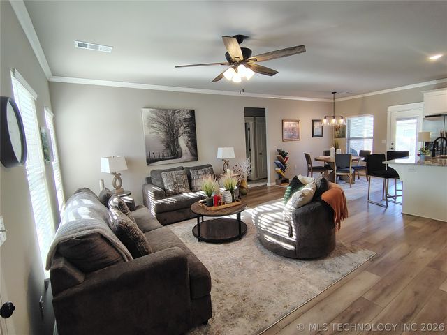 306 N Frisco Street, Catoosa, OK 74015