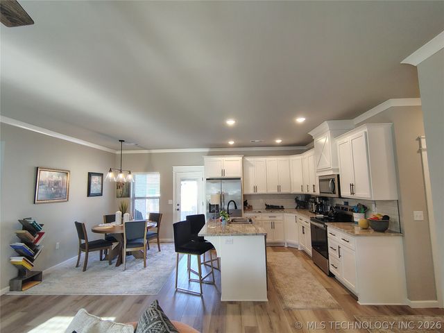 306 N Frisco Street, Catoosa, OK 74015