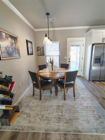 306 N Frisco Street, Catoosa, OK 74015