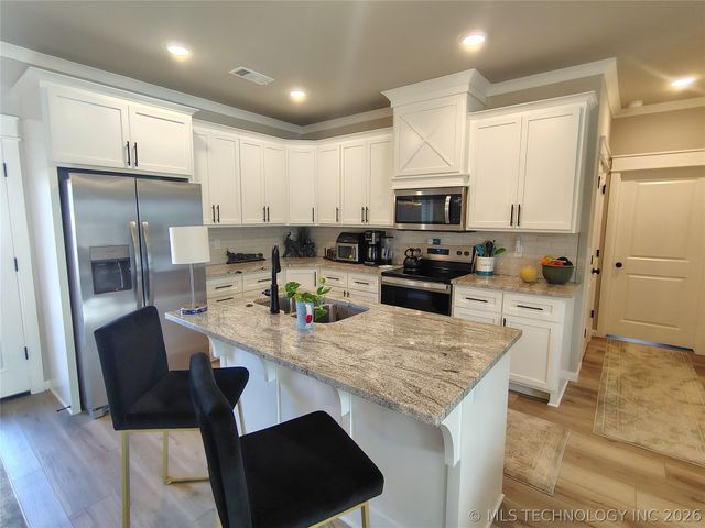 306 N Frisco Street, Catoosa, OK 74015