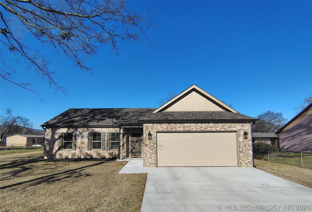 306 N Frisco Street, Catoosa, OK 74015