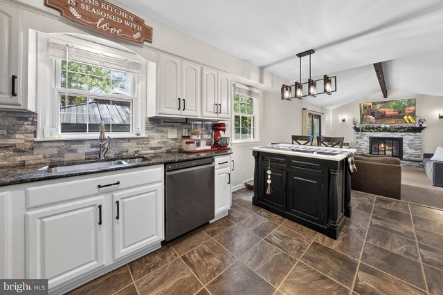 2524 BROOKFIELD ST, Vineland, NJ 08361