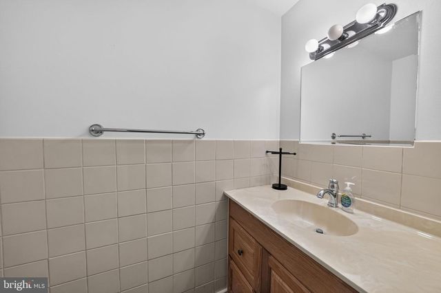2524 BROOKFIELD ST, Vineland, NJ 08361