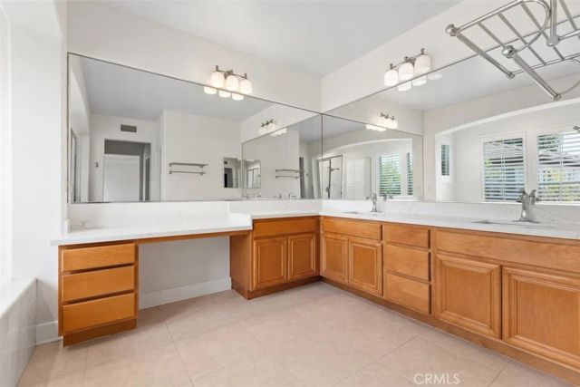 82 Laurelhurst, Ladera Ranch, CA 92694