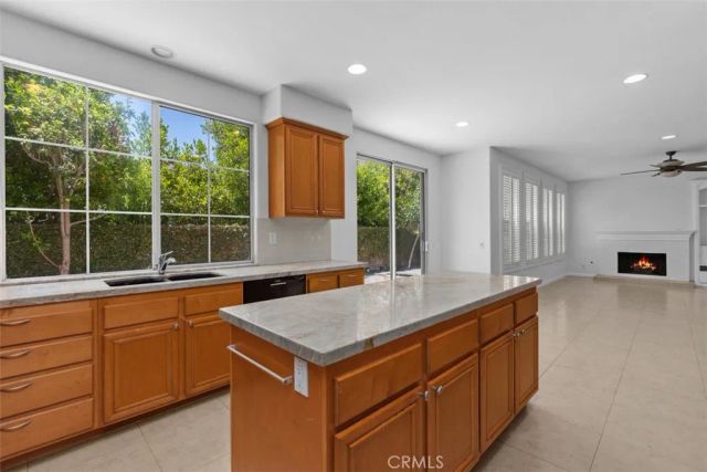 82 Laurelhurst, Ladera Ranch, CA 92694