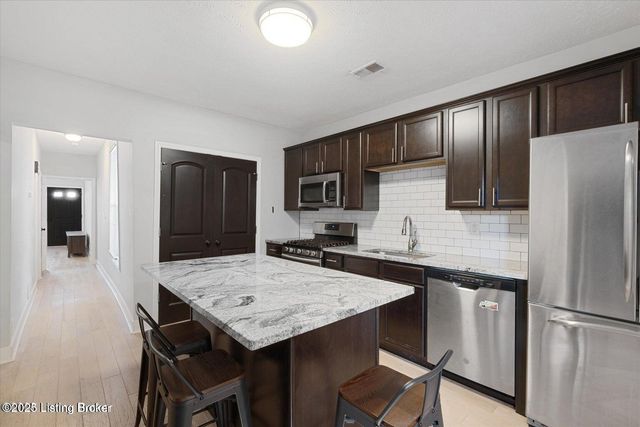 614 Atwood St, Louisville, KY 40217