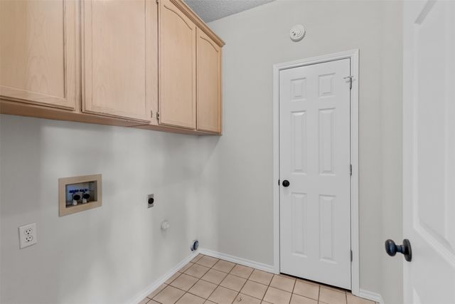 2805 Inniswood Circle, Arlington, TX 76015