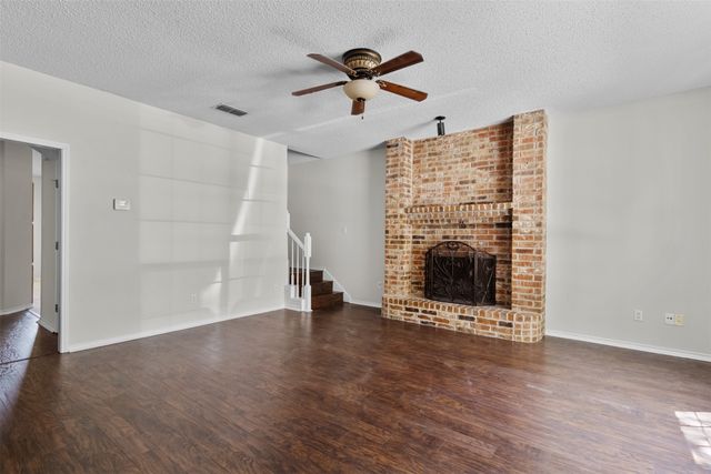 2805 Inniswood Circle, Arlington, TX 76015