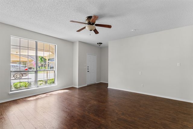 2805 Inniswood Circle, Arlington, TX 76015