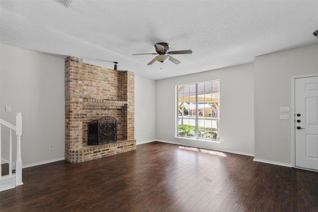 2805 Inniswood Circle, Arlington, TX 76015