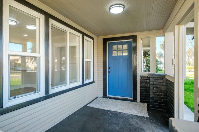 4444 E Iowa Avenue, Fresno, CA 93702