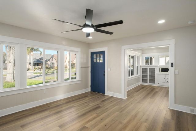 4444 E Iowa Avenue, Fresno, CA 93702