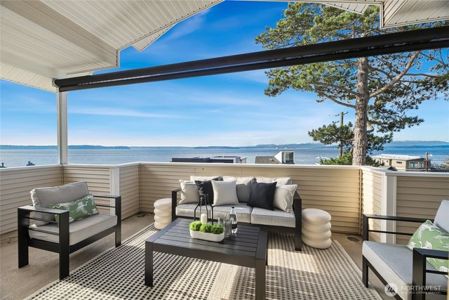 5064 Beach Drive SW, Seattle, WA 98136