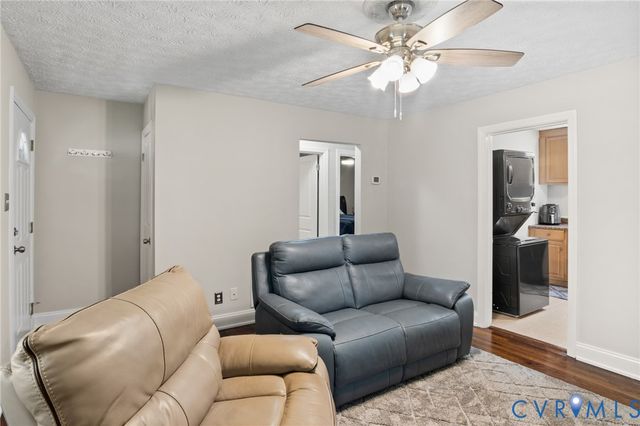 2433 Osborne Rd, Chester, VA 23831
