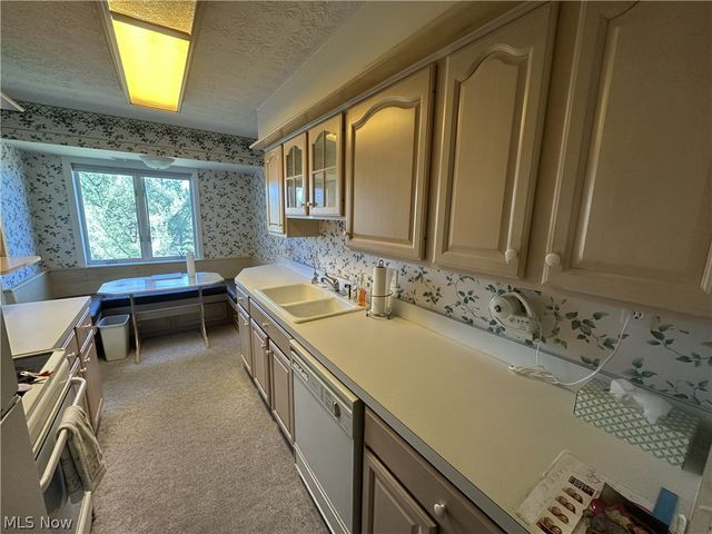 520 Meredith Lane 502, Cuyahoga Falls, OH 44223