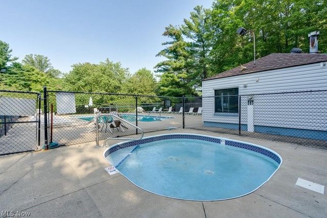 520 Meredith Lane 502, Cuyahoga Falls, OH 44223