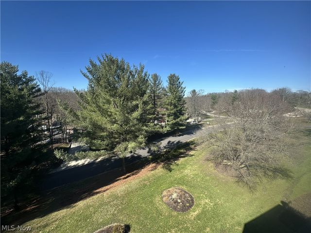 520 Meredith Lane 502, Cuyahoga Falls, OH 44223