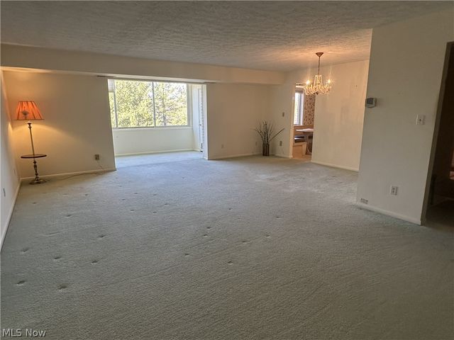 520 Meredith Lane 502, Cuyahoga Falls, OH 44223