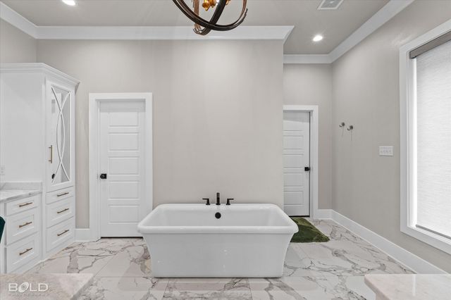 167 N Canal Drive, Bossier City, LA 71111