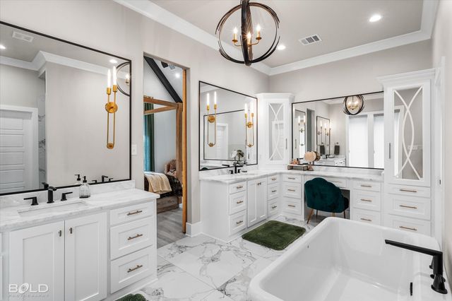 167 N Canal Drive, Bossier City, LA 71111