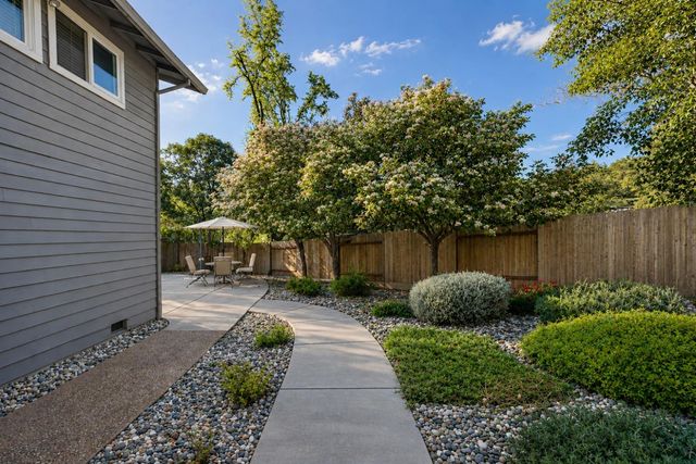 12631 Eckard Way, Auburn, CA 95603