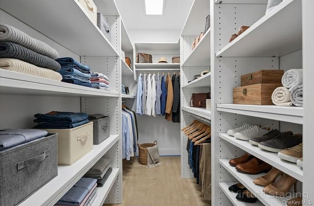 25 Chapel Place 1H, Great Neck, NY 11021